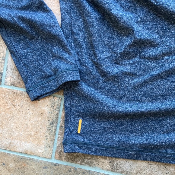 Lucy long sleeve Core-up open back yoga top - Picture 4 of 9